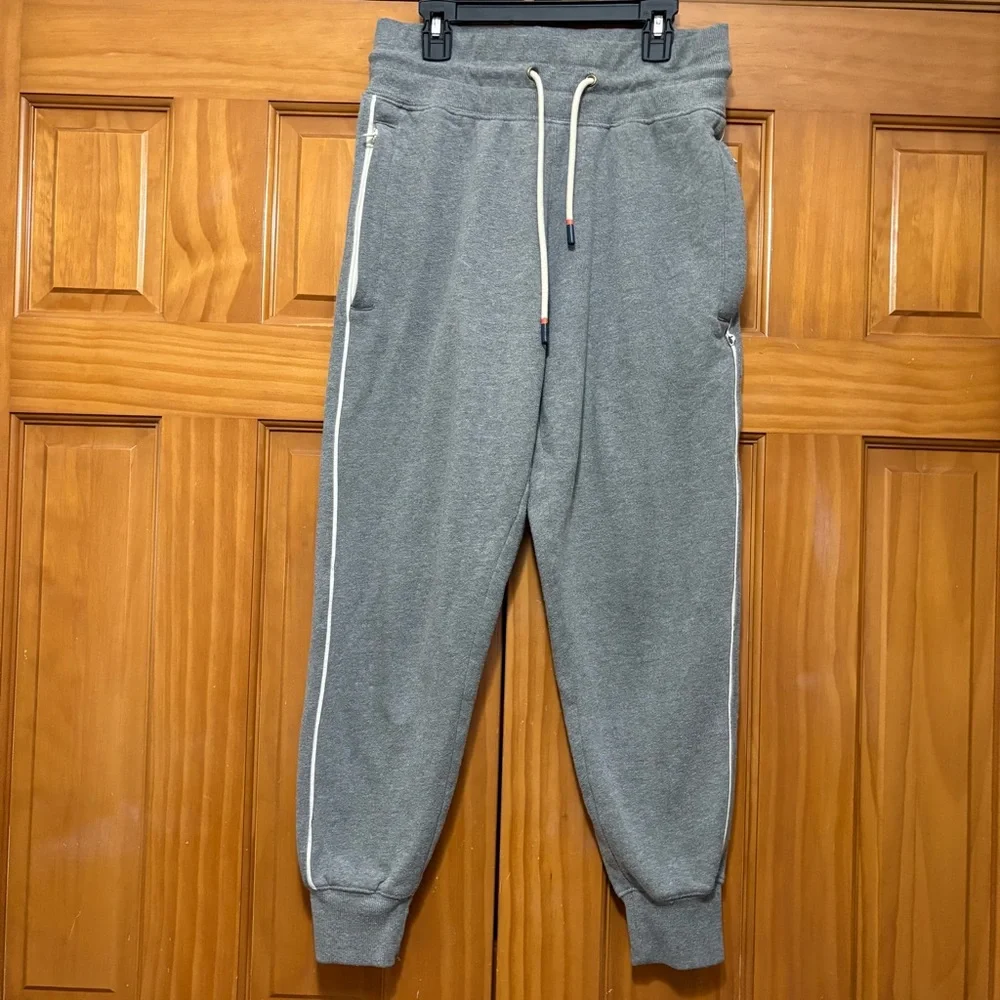 cotopaxi Heather Gray Cozy  Sweatshirt Joggers Size Small